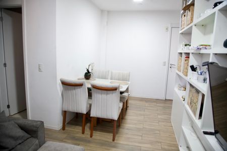 Apartamento à venda com 67m², 2 quartos e 2 vagas Apartamento à venda com 67m², 2 quartos e 2 vagasSala
