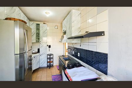 Apartamento à venda com 45m², 2 quartos e 1 vaga Apartamento à venda com 45m², 2 quartos e 1 vagaCozinha e área de serviço