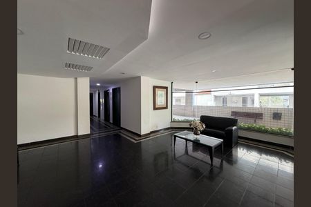 Apartamento à venda com 70m², 2 quartos e 1 vagaHall