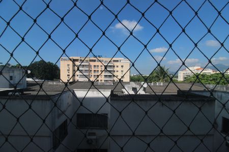 Quarto 1 - Vista de apartamento para alugar com 2 quartos, 70m² em Taquara, Rio de Janeiro