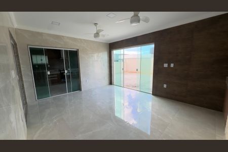 Casa de condomínio para alugar com 240m², 6 quartos e 2 vagasChurrasqueira