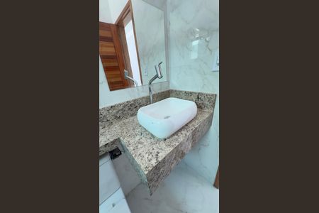 Casa de condomínio para alugar com 240m², 6 quartos e 2 vagasBanheiro 5