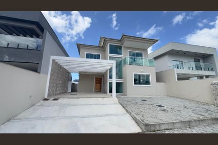 Casa de condomínio para alugar com 240m², 6 quartos e 2 vagasFachada