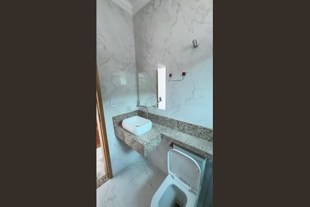 Casa de condomínio para alugar com 240m², 6 quartos e 2 vagasBanheiro 4