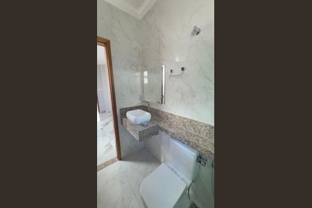 Casa de condomínio para alugar com 240m², 6 quartos e 2 vagasBanheiro 3