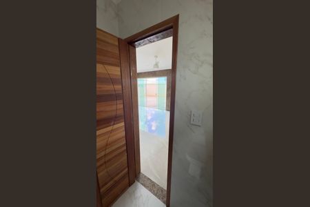 Casa de condomínio para alugar com 240m², 6 quartos e 2 vagasBanheiro 1