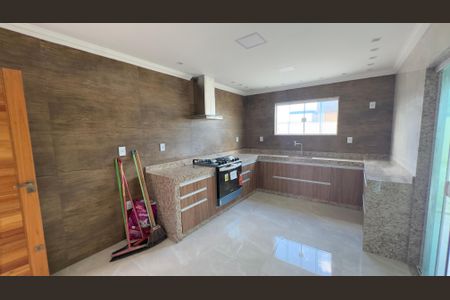 Casa de condomínio para alugar com 240m², 6 quartos e 2 vagasCozinha