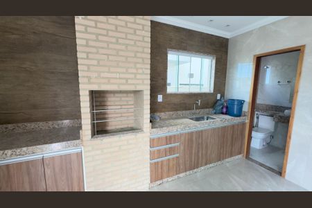 Casa de condomínio para alugar com 240m², 6 quartos e 2 vagasChurrasqueira
