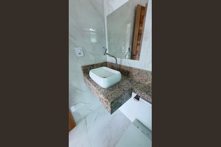 Casa de condomínio para alugar com 240m², 6 quartos e 2 vagasBanheiro 6