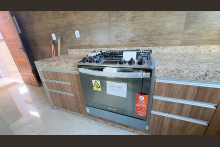 Casa de condomínio para alugar com 240m², 6 quartos e 2 vagasCozinha