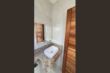 Casa de condomínio para alugar com 240m², 6 quartos e 2 vagasBanheiro 1