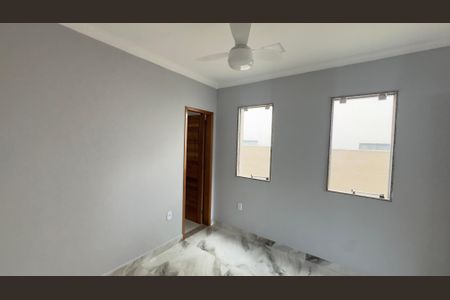 Casa de condomínio para alugar com 240m², 6 quartos e 2 vagasCloset