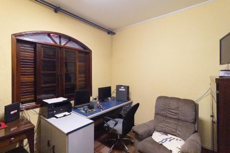 Casa à venda com 375m², 4 quartos e 1 vagaEscritório