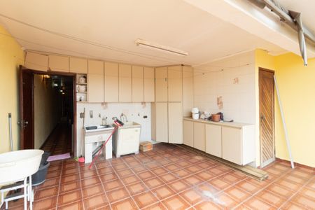 Casa à venda com 375m², 4 quartos e 1 vagaÁrea de serviço