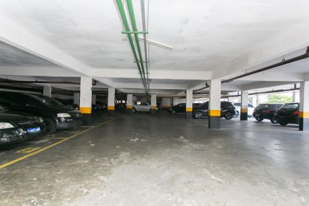 Apartamento à venda com 45m², 2 quartos e 1 vaga Apartamento à venda com 45m², 2 quartos e 1 vagaGaragem
