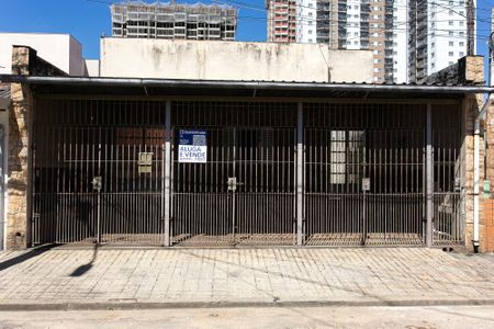 Casa à venda com 301m², 3 quartos e 3 vagasFachada