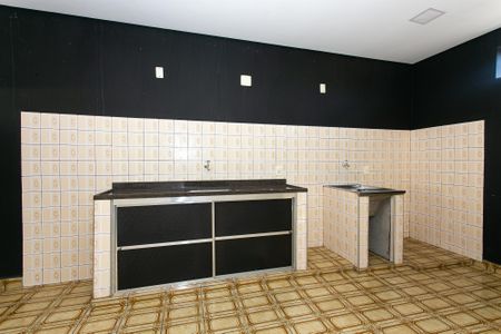 Casa à venda com 301m², 3 quartos e 3 vagasSalão