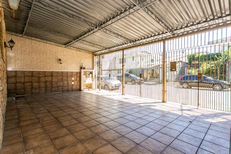 Casa à venda com 301m², 3 quartos e 3 vagasGaragem
