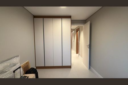 Apartamento à venda com 80m², 3 quartos e 2 vagasQuarto 2