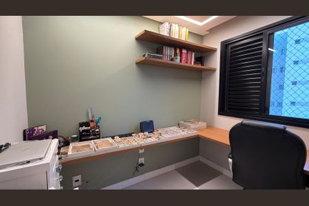 Apartamento à venda com 80m², 3 quartos e 2 vagasQuarto 3