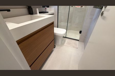 Apartamento à venda com 80m², 3 quartos e 2 vagasBanheiro da Suíte