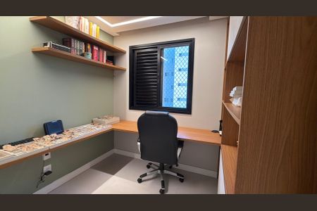 Apartamento à venda com 80m², 3 quartos e 2 vagasQuarto 3