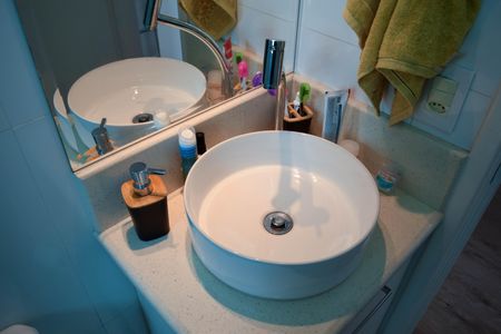 Apartamento à venda com 49m², 2 quartos e 1 vaga Apartamento à venda com 49m², 2 quartos e 1 vagaBanheiro