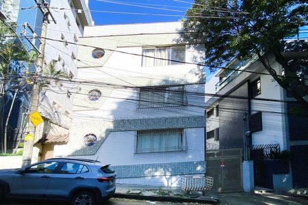 Apartamento à venda com 100m², 3 quartos e 1 vagaFachada