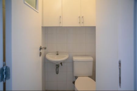 Apartamento para alugar com 93m², 3 quartos e 2 vagasBanheiro de Serviço