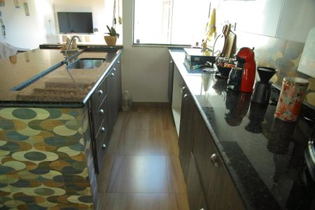 Casa à venda com 380m², 5 quartos e 2 vagasCozinha casa 1 