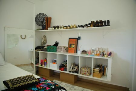 Casa à venda com 380m², 5 quartos e 2 vagasQuarto 2  casa 1 