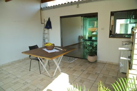 Casa à venda com 380m², 5 quartos e 2 vagasVaranda/espaço Gourmet - Casa 1 