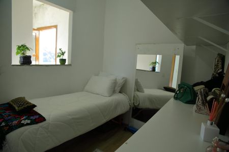 Casa à venda com 380m², 5 quartos e 2 vagasQuarto 2  casa 1 