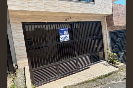 Casa à venda com 380m², 5 quartos e 2 vagasFachada 