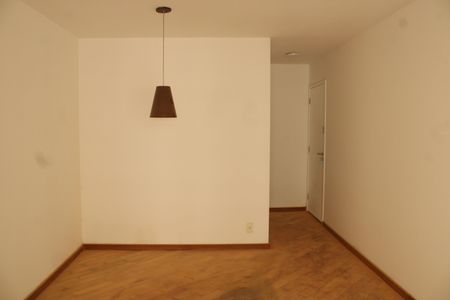 Apartamento para alugar com 62m², 2 quartos e 1 vagaSala