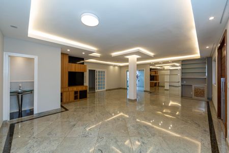 Casa para alugar com 400m², 4 quartos e 4 vagas Casa para alugar com 400m², 4 quartos e 4 vagasSALA