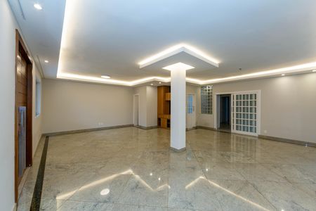 Casa para alugar com 400m², 4 quartos e 4 vagas Casa para alugar com 400m², 4 quartos e 4 vagasSALA