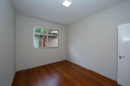 Casa para alugar com 400m², 4 quartos e 4 vagas Casa para alugar com 400m², 4 quartos e 4 vagasQUARTO2