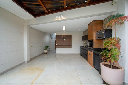 Casa para alugar com 400m², 4 quartos e 4 vagas Casa para alugar com 400m², 4 quartos e 4 vagasAREA EXTERNA