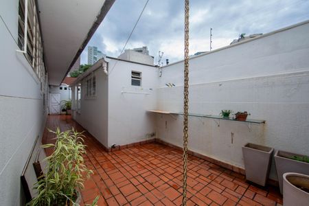 Casa para alugar com 400m², 4 quartos e 4 vagas Casa para alugar com 400m², 4 quartos e 4 vagasAREA EXTERNA