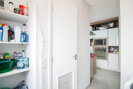 Apartamento à venda com 112m², 3 quartos e 2 vagas Apartamento à venda com 112m², 3 quartos e 2 vagasÁrea de Serviço