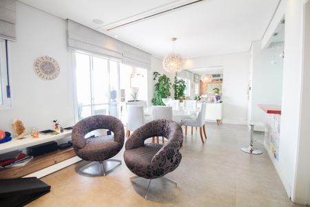 Apartamento à venda com 112m², 3 quartos e 2 vagas Apartamento à venda com 112m², 3 quartos e 2 vagasSala