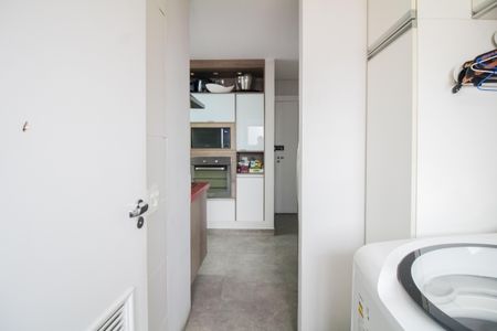 Apartamento à venda com 112m², 3 quartos e 2 vagas Apartamento à venda com 112m², 3 quartos e 2 vagasÁrea de Serviço