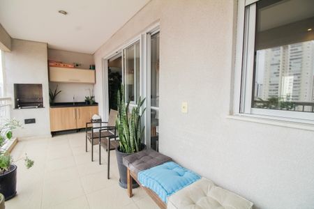 Apartamento à venda com 112m², 3 quartos e 2 vagas Apartamento à venda com 112m², 3 quartos e 2 vagasSala - Varanda