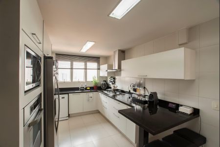 Apartamento para alugar com 193m², 4 quartos e 3 vagasCozinha