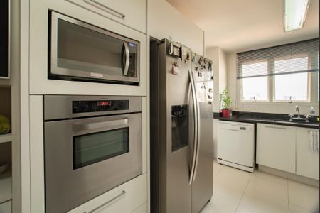Apartamento para alugar com 193m², 4 quartos e 3 vagasCozinha