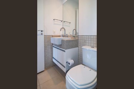 Apartamento à venda com 57m², 2 quartos e 1 vaga Apartamento à venda com 57m², 2 quartos e 1 vagaBanheiro Social