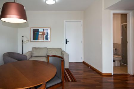 Sala Cozinha de apartamento para alugar com 2 quartos, 57m² em Bela Vista, São Paulo