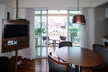 Sala Cozinha de apartamento para alugar com 2 quartos, 57m² em Bela Vista, São Paulo