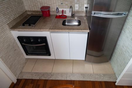 Sala Cozinha de apartamento para alugar com 2 quartos, 57m² em Bela Vista, São Paulo